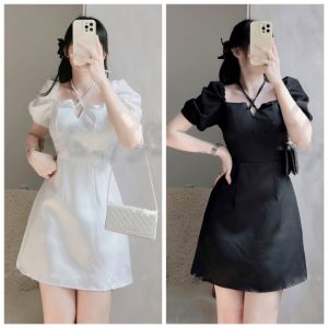 Váy đầm kết hợp cùng túi xách