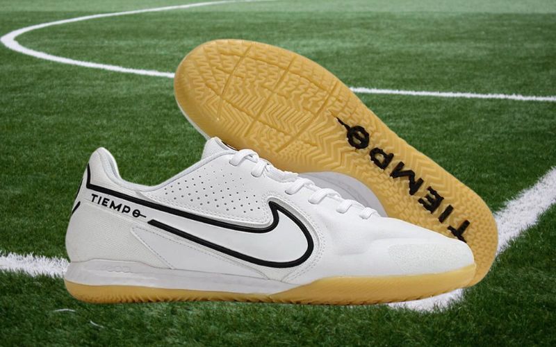 giày đá bóng futsal Nike Tiempo Legend 9 Pro IC