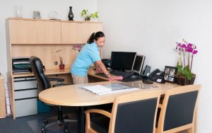 chăm sóc và bảo dưỡng ghế văn phòng