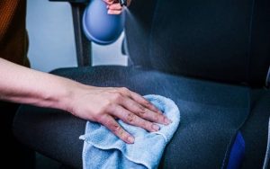 vệ sinh ghế văn phòng vải