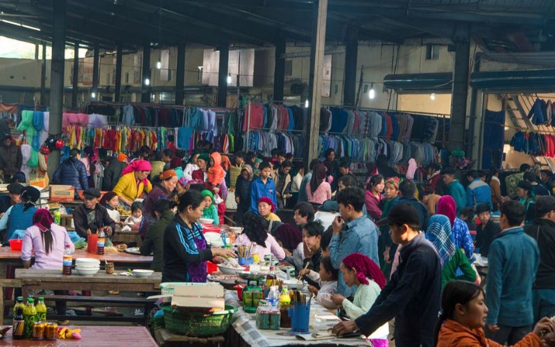 chơ phiên mèo vạc