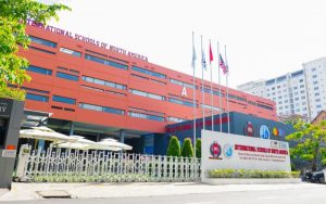 trường quốc tế là gì